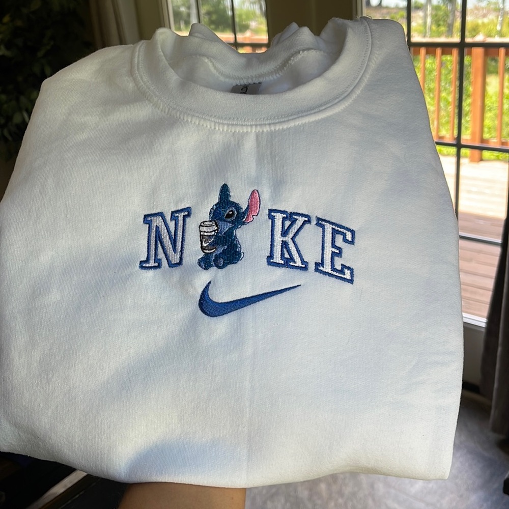 NIKE Stitch Embroidered CrewNeck